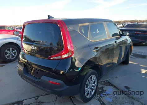2022 Kia Soul Lx z USA, uszkodzony, nr VIN KNDJ23AU3N7154007